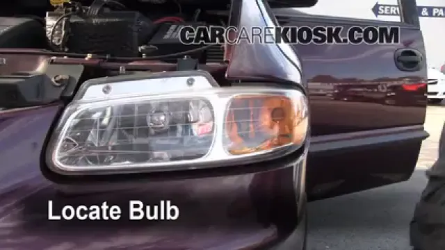 1999 Dodge Caravan 3.0L V6 Éclairage Feux de croisement (remplacer l'ampoule)